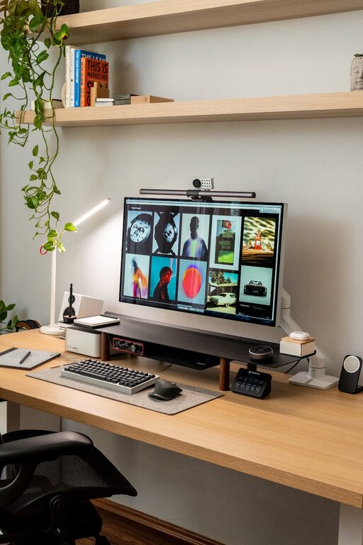 Tips for Creating a Relaxing Home Workspace to Boost Productivity
